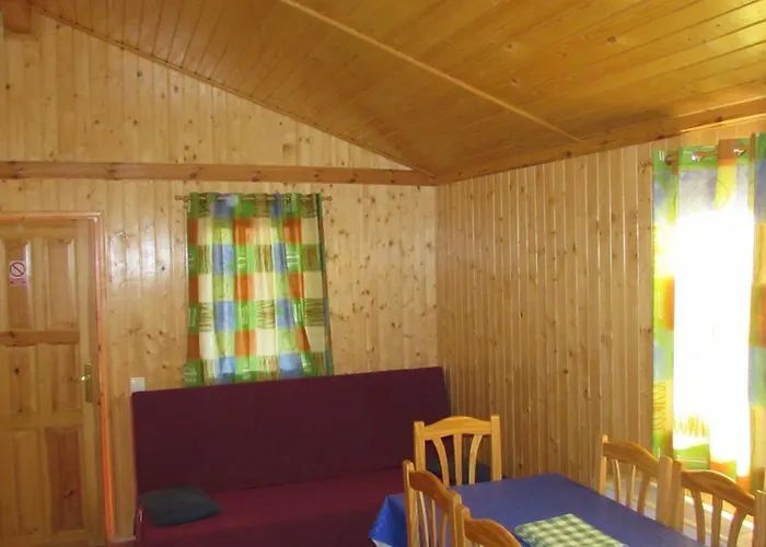 Camping-bungalows Ciudad De *
